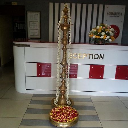 Aquarock Hotel Kazhakuttam Экстерьер фото
