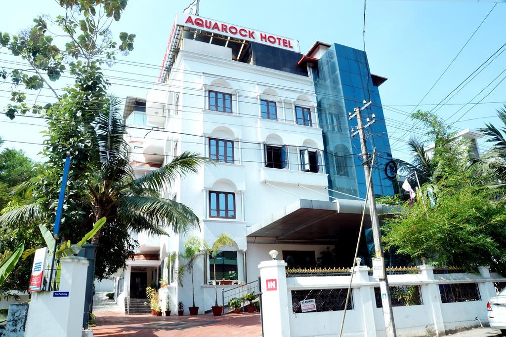 Aquarock Hotel Kazhakuttam Экстерьер фото